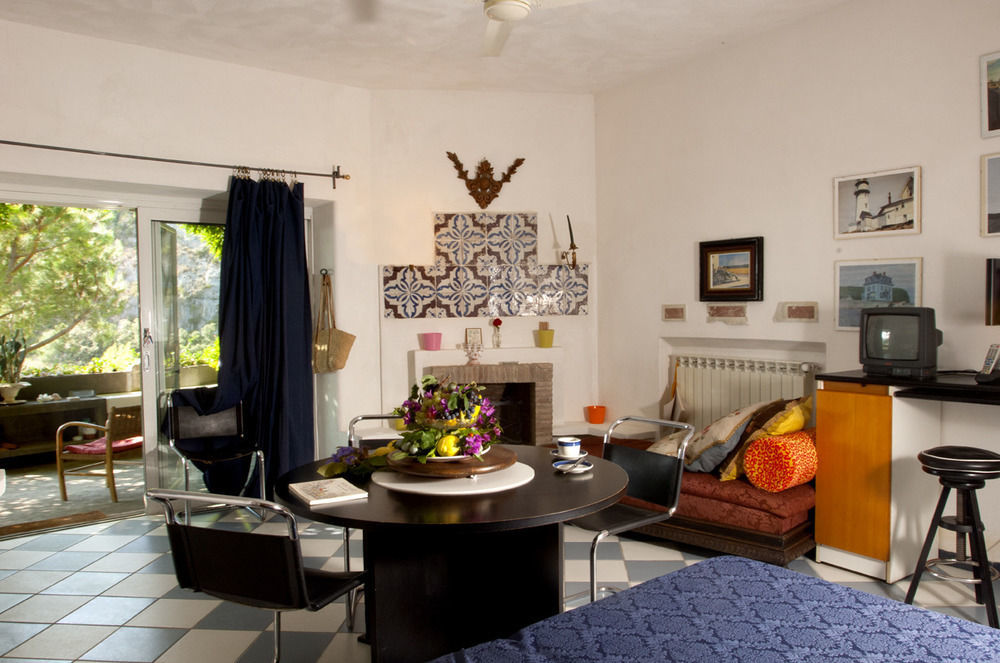 I Giardini Dei Sensi Aparthotel Positano Eksteriør bilde