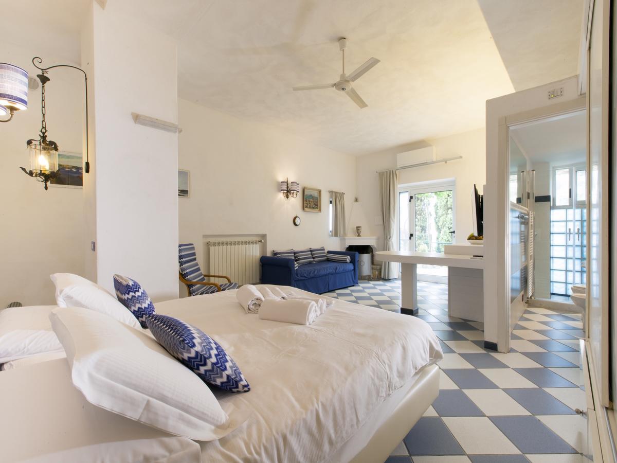 I Giardini Dei Sensi Aparthotel Positano Eksteriør bilde
